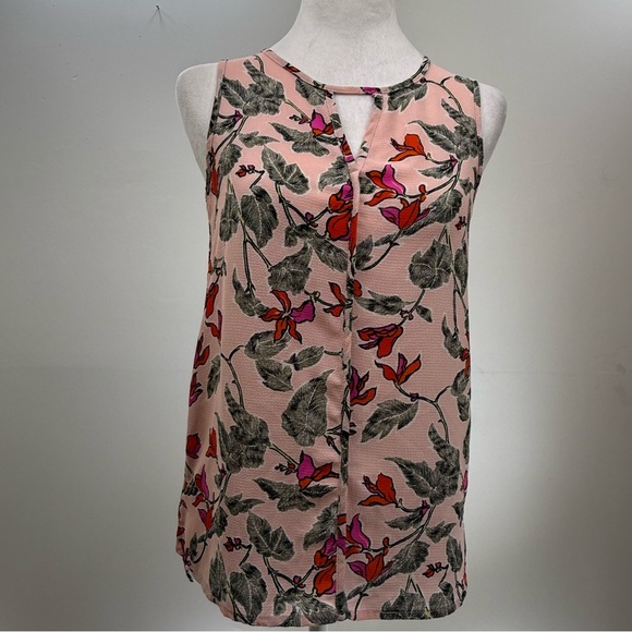 3/$25 C&E Floral Sleeveless Keyhole Blouse – XS - Picture 3 of 9